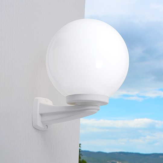 Zidna lampa bela 1xE27 G26.240.000.E27 NARDO/G250