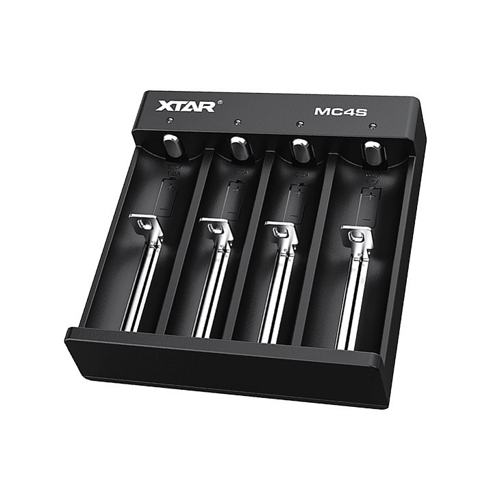 Univerzalni USB punjač akumulatora do 4 kom. XTAR-MC4S