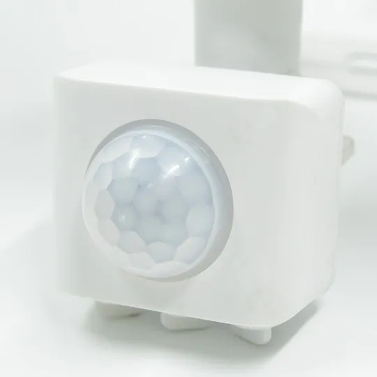SMD ECO LED reflektor beli 6500K sa senzorom 10W IP54 M490010-RLS-B5