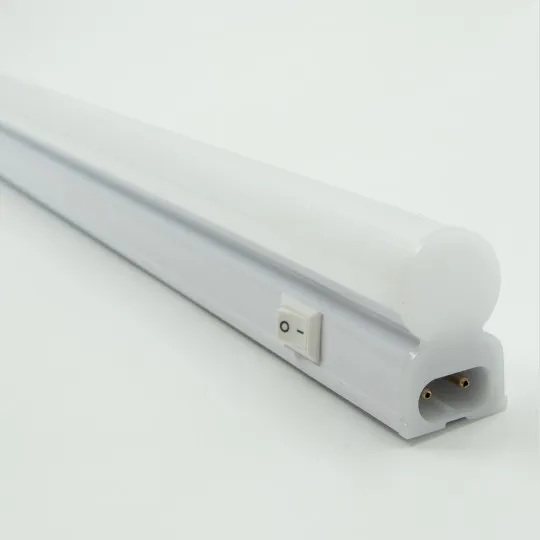 T5 LED svetiljka sa prekidačem (strela) 9W 165~265V 6500K bela L565 x W21 x H34mm 850lm M2081