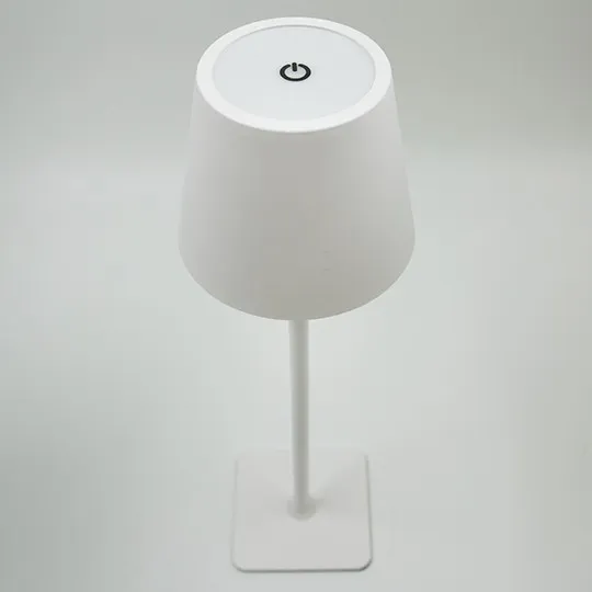Stona lampa bela 2W IP20 LED TOUCH dimmable + 3CCT 3000-6000K DC5V LED M6002-W Mitea Lighting