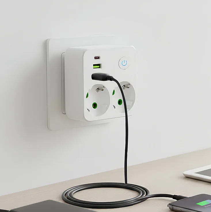 Strujni razdelnik 2 utič. + prekidač, 2xUSB+tip CNV86U/WH