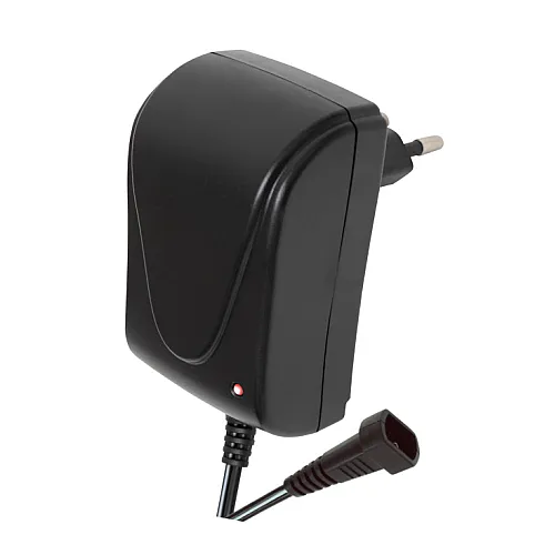 Univerzalni strujni ispravljač 3-12V MW-MC15N