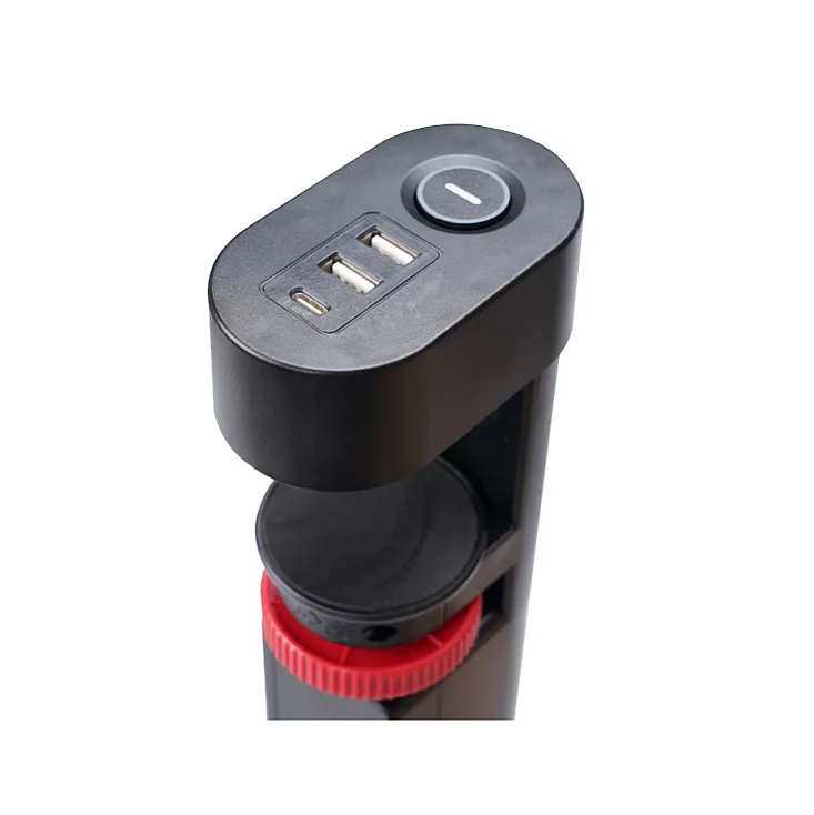 Razvodnik sa 3 mesta 1,5m 1.5 mm2 + USB NVD3/USB