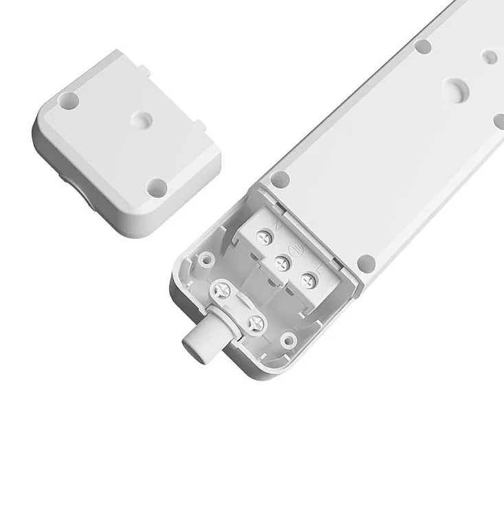 Braytron podsklop sa 4 utičnice i prekidačem BY72-00240