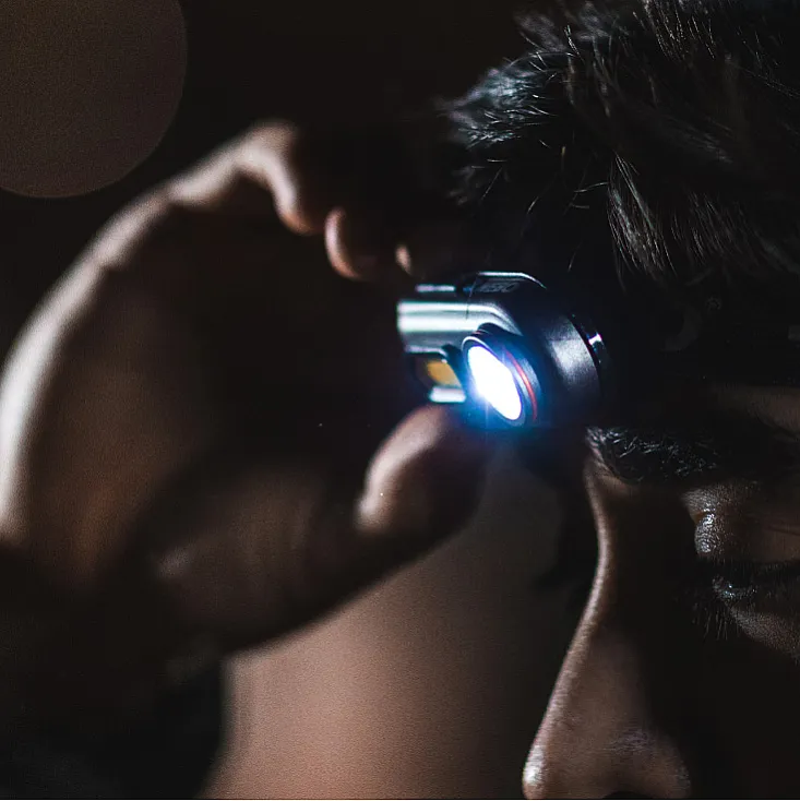 LED naglavna punjiva lampa NEBO EINSTEIN 400 NEB-HLP-0005-G