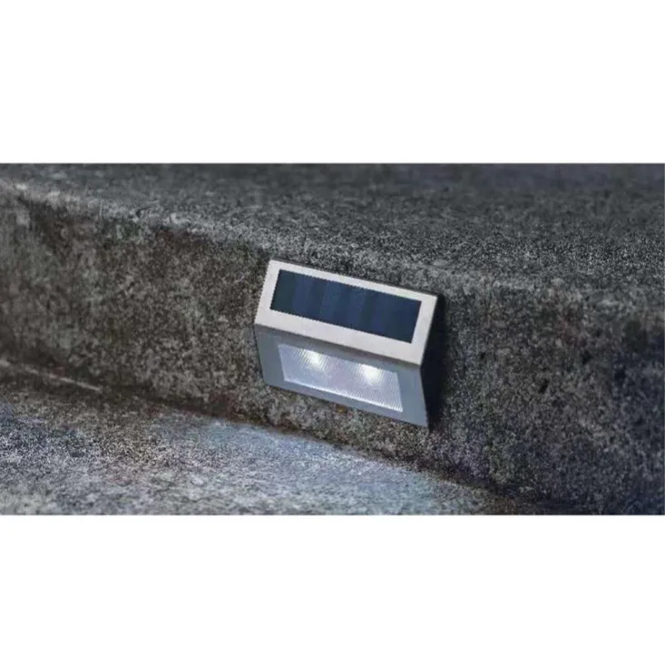 Nazidna solarna lampa - 2 kom. ML-WS108